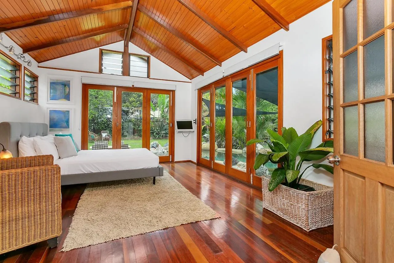 Bed and breakfast Lazenby Lodge Edge Hill Australia